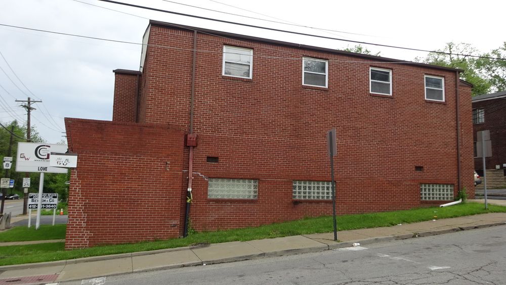 Office/Flex Space: 500 Ardmore Boulevard, Pittsburgh, PA 15221